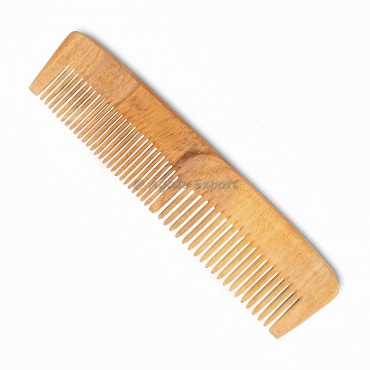 Neem Wood Comb with Subtle Wood Grain