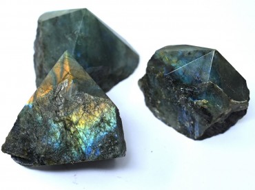 Labradorite Natural Point